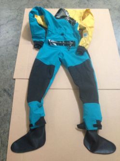 Dry_Suit_with_Booties.jpg